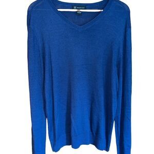 Inc. International Concepts cobalt blue men’s v-neck sweater size medium